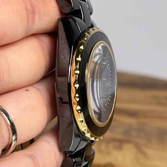Swiss Legend Karamica Women’s Black Watch Ceramic, Tested, Works! Small Wrist - Picture 6 of 13